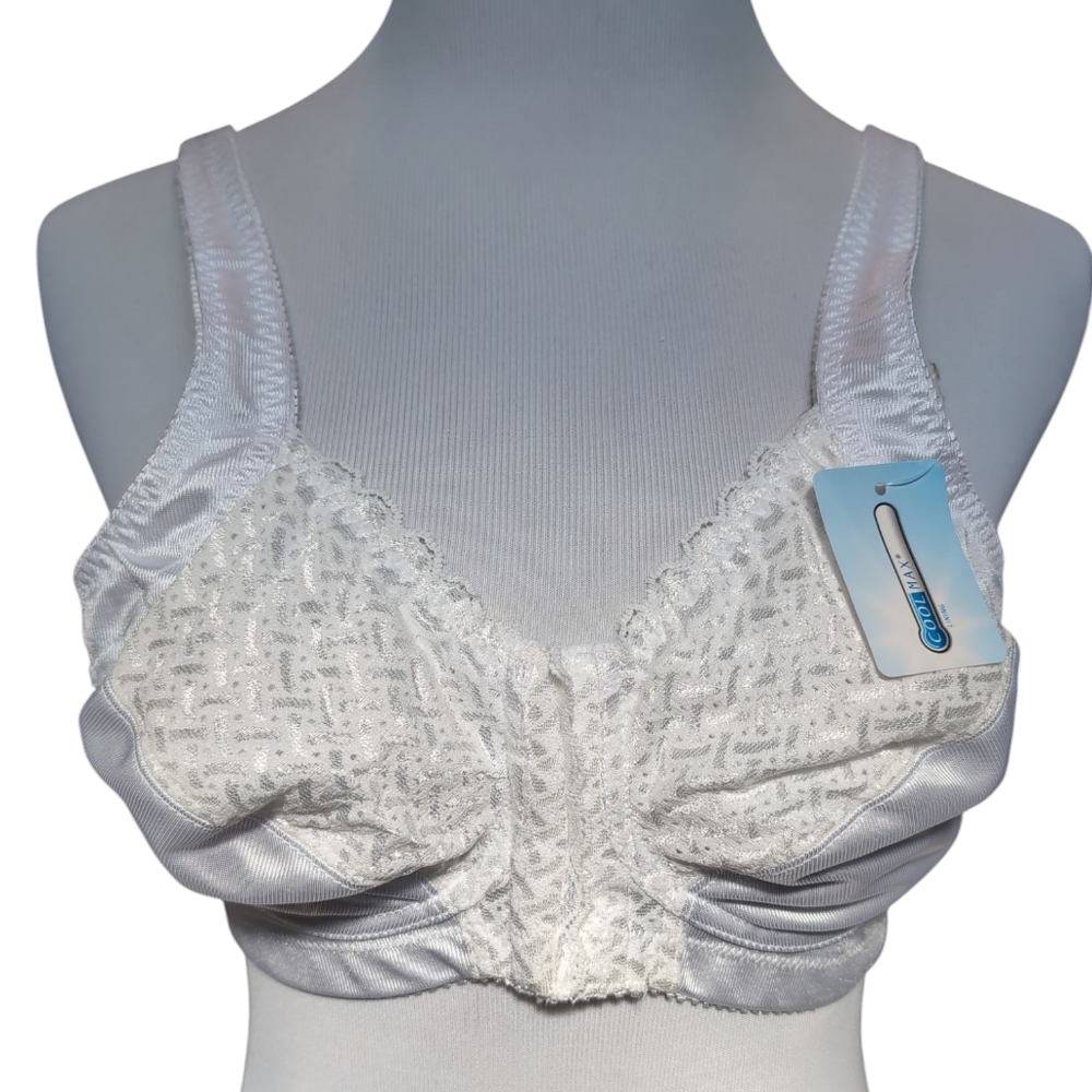 Jodee Bra, Cool Max Lining. Style 405, White, Front & Back Closures, New, Sz 36B